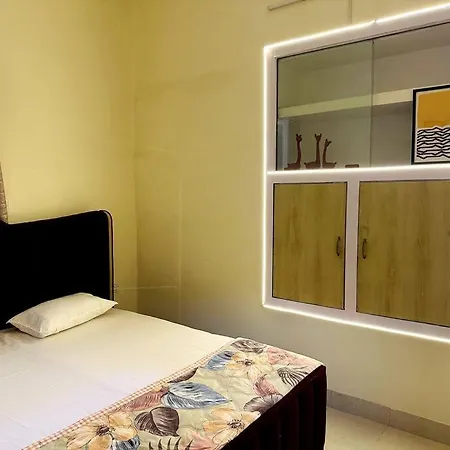 Konamae Apartment Varanasi Exterior photo